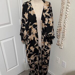 Floral Black and Gold Kimono